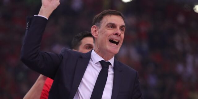 Στον Ολυμπιακό ο Μπαρτζώκας έως το 2025