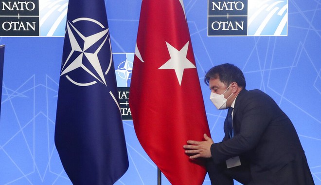 Τουρκία: “Η σύνοδος του ΝΑΤΟ τον Ιούνιο δεν αποτελεί προθεσμία για την ένταξη Φινλανδίας – Σουηδίας”