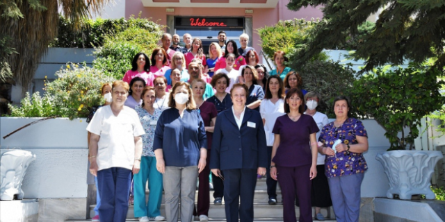 Πλατιά χαμόγελα για το έργο ζωής στα παιδιατρικά νοσοκομεία