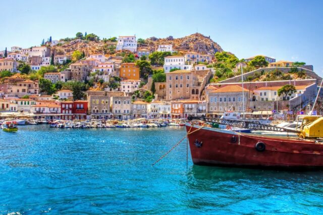 Τι λες για διακοπές στα νησιά του Αργοσαρωνικού;