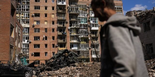 100 μέρες πολέμου στην Ουκρανία – Ζελένσκι: “Η Ρωσία κατέχει το 20% της χώρας”