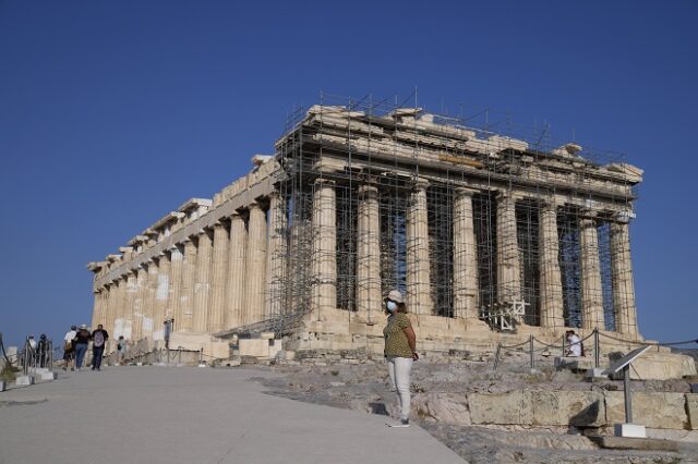 Οι Βρετανοί τουρίστες στην πρώτη θέση – Νέα άνοδος της ζήτησης για διακοπές στην Ελλάδα