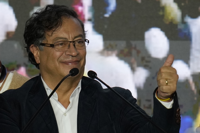 Κολομβία: Ο Γουστάβο Πέτρο ζητά την απελευθέρωση του Τζούλιαν Ασάνζ