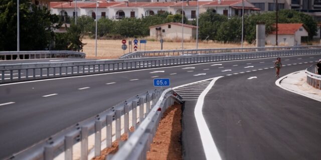 Χαλκιδική: Στην κυκλοφορία το “ορφανό χιλιόμετρο” στην Ποτίδαια