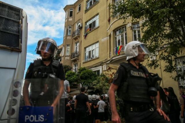 Τουρκία: Έφοδοι της αστυνομίας και 200 συλλήψεις πριν από το Pride στην Κωνσταντινούπολη