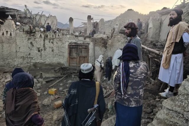 Σεισμός ισοπέδωσε το Αφγανιστάν: Τουλάχιστον 250 νεκροί – Μεγάλες καταστροφές