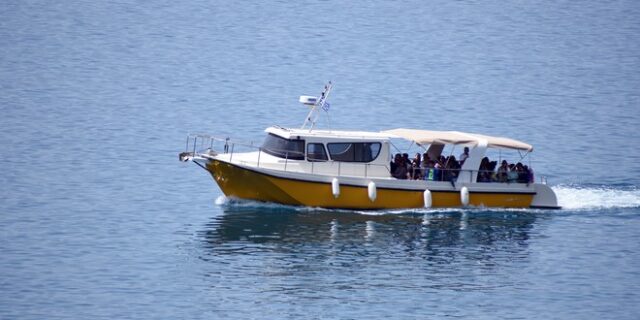 Χαλκιδική: Περιπέτεια εν πλω για δώδεκα τουρίστες