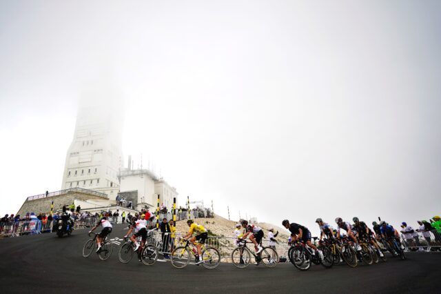 Πόσες θερμίδες ‘καίνε’ οι κορυφαίοι ποδηλάτες του Tour de France