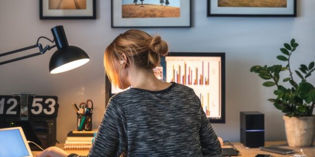 Συμβούλιο Υπουργών Απασχόλησης: Επί τάπητος η βελτίωση των συνθηκών εργασίας σε πλατφόρμες