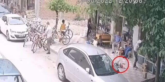 Τουρκία: Μωρό έπεσε από μπαλκόνι και προσγειώθηκε στην πλάτη περαστικού