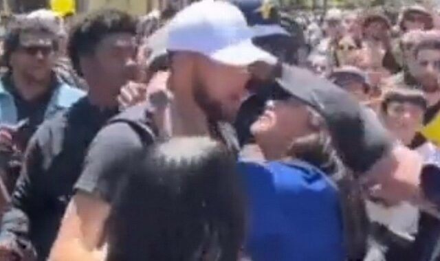 NBA: Αμήχανη στιγμή για τον Κάρι, γυναίκα προσπάθησε να τον φιλήσει στο στόμα