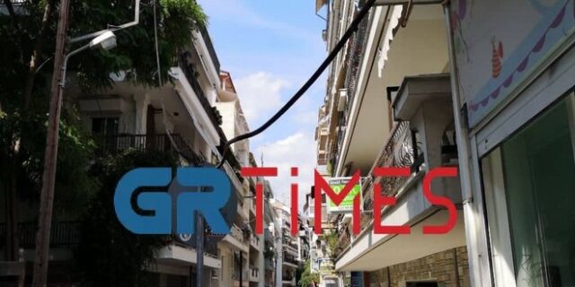 Θεσσαλονίκη: Πτώση 21χρονου από 3ο όροφο πολυκατοικίας – Έπεσε πρώτα στα καλώδια της ΔΕΗ