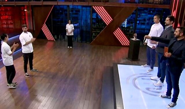 MasterChef: “Θρίλερ” στην τελική βαθμολογία – Ποιος αποχώρησε και ποιοι οι δύο φιναλίστ του τελικού