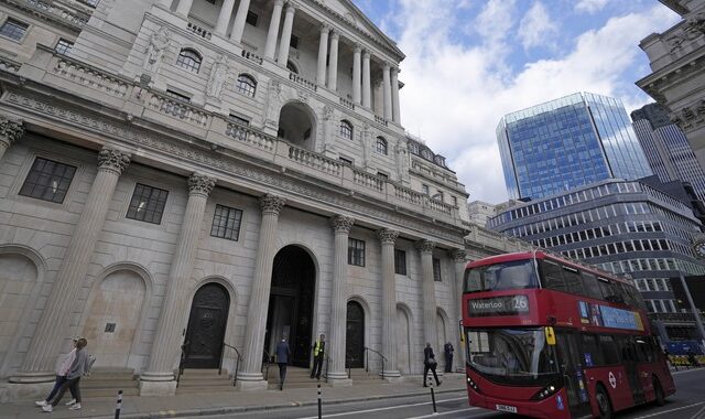 Μεγάλη Βρετανία: Νέα αύξηση των επιτοκίων από την κεντρική τράπεζα
