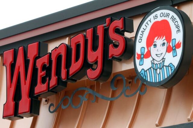 Wendy’s: Ο ιδρυτής τους ονόμασε την αυτοκρατορία του από την κόρη του, αλλά το μετάνιωσε