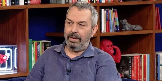 Χρήστος Χατζηπαναγιώτης: “Η Δανάη Μπάρκα με ρώτησε αν μπορεί να με λέει μπαμπά”