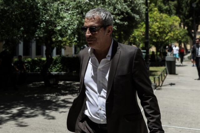 Θέμης Αδαμαντίδης: Ξανά στο εδώλιο σήμερα για την επίθεση στη σύντροφό του