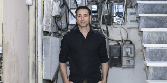 Ο Ευριπίδης Λασκαρίδης με μία τολμηρή “Τουρνέ” στη Μικρή Επίδαυρο