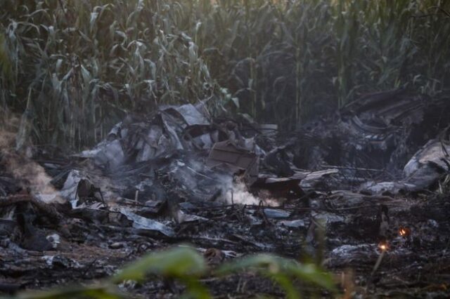 Πτώση αεροσκάφους Antonov στην Καβάλα: Ανησυχία για τη λευκή ουσία στο σημείο της συντριβής