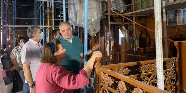 Σόου Μενδώνη από την Αργολίδα: Ανακοινώνει έργα αποκατάστασης αλλά για τη φωτιά στις Μυκήνες ούτε “συγγνώμη”