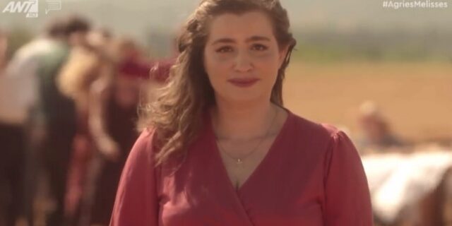 Άγριες Μέλισσες: Η Ελένη έγραψε το τέλος – Η συγκλονιστική τελευταία σκηνή της σειράς