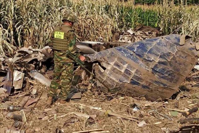 Πτώση αεροσκάφους Antonov στην Καβάλα: Πιθανόν βρέθηκε το ένα μαύρο κουτί – Ανασύρθηκαν και οι 8 σοροί
