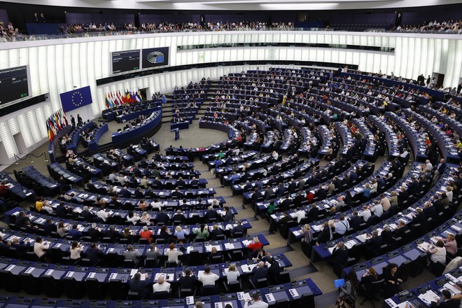 Ευρωπαϊκό Κοινοβούλιο: Να μην αναγνωρίζονται ρωσικά διαβατήρια από κατεχόμενες περιοχές