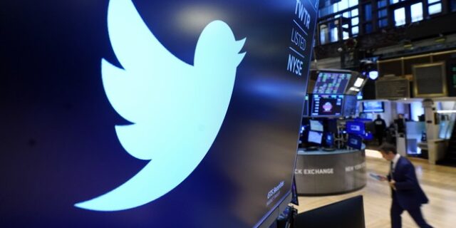 Το Twitter κατηγορεί τον Έλον Μασκ ότι “έσπασε” σκόπιμα τη συμφωνία εξαγοράς