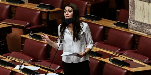 Μαρία Απατζίδη: “Να στηρίξει η πολιτεία την Όλγα Δημητρακοπούλου”