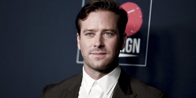 Armie Hammer: Από σταρ του Χόλιγουντ, υπάλληλος ξενοδοχείου; Οι επίμαχες φωτογραφίες και η απάντηση περί γκολφ