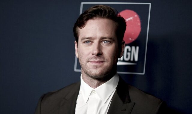 Armie Hammer: Από σταρ του Χόλιγουντ, υπάλληλος ξενοδοχείου; Οι επίμαχες φωτογραφίες και η απάντηση περί γκολφ