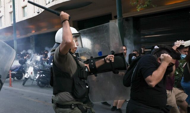 Όργιο αστυνομικής βίας στην πορεία για τον Μιχαηλίδη – ΕΔΕ από την ΕΛ.ΑΣ.