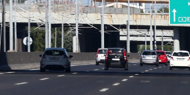 Κίνηση στους δρόμους: Μποτιλιάρισμα στην Αττική οδό μετά απο τροχαίο – LIVE ΧΑΡΤΗΣ