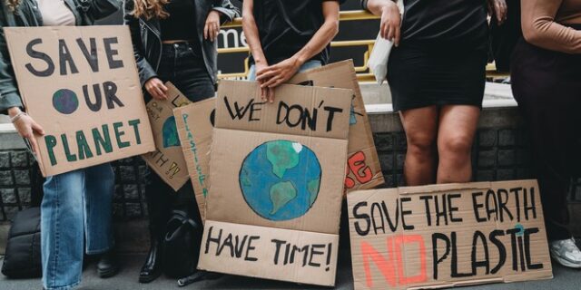 ΟΗΕ – Κλιματική κρίση: Η ανθρωπότητα οδηγείται προς “συλλογική αυτοκτονία”