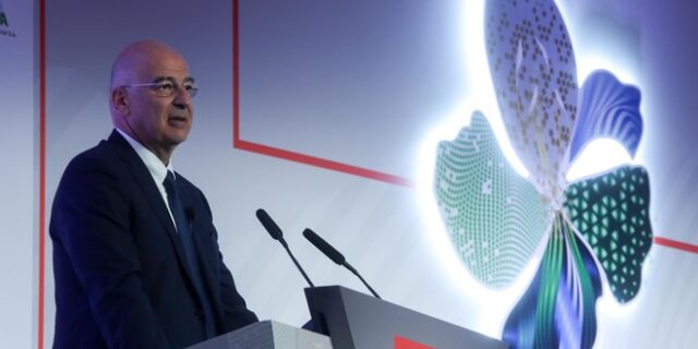 Δένδιας στο Economist: “Είμαστε μάρτυρες μιας έξαρσης της επιθετικής ρητορικής”