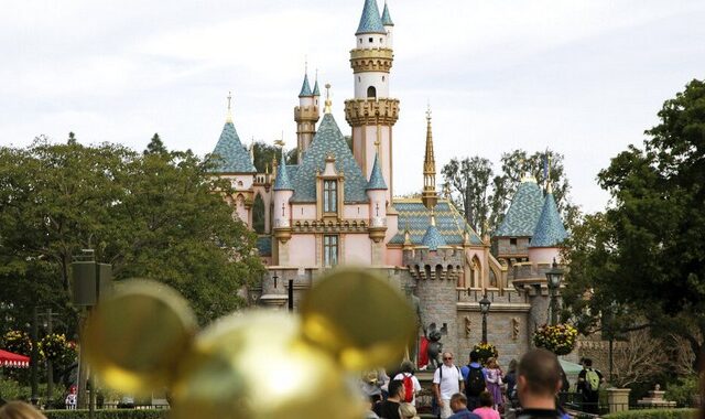 Disney: Τέλος οι “νεραϊδονονές” – Αλλάζουν όνομα και γίνονται “νεραϊδονον@”
