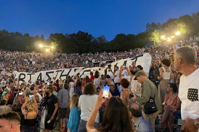 Αποφυλάκιση Λιγνάδη: Ηχηρή οργή στα θέατρα και ακόμη πιο ηχηρές απουσίες