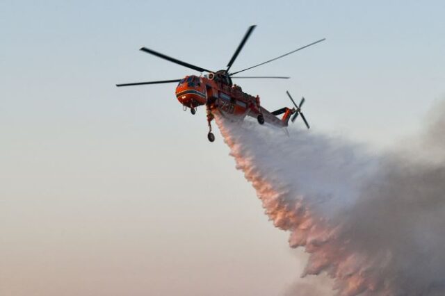 Ανεξέλεγκτη η φωτιά στο Σουφλί – Νέα πυρκαγιά ξέσπασε στην Ηλεία