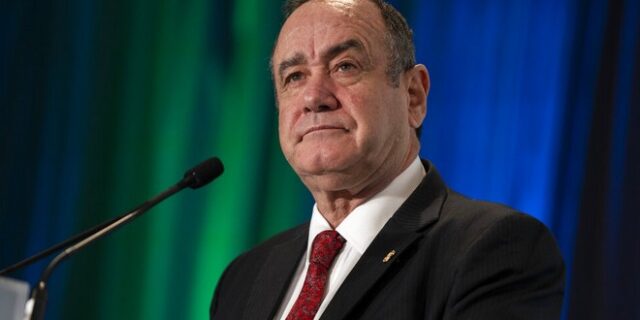 Γουατεμάλα: Στο στόχαστρο η αυτοκινητοπομπή του προέδρου – Έπεσαν πυροβολισμοί