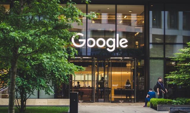 Βρετανία: Google και Oracle έκλεισαν τους υπολογιστές λόγω του καύσωνα