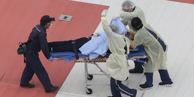 Πέθανε ο Σίνζο Άμπε – Υπέκυψε στα τραύματά του μετά τη δολοφονική επίθεση