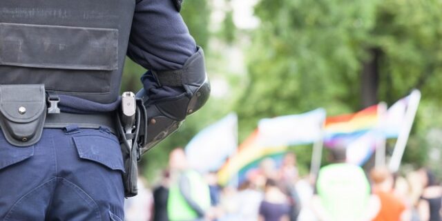 ΕΛΑΣ: Εξέδωσε οδηγό για αντιμετώπιση περιστατικών βίας σε βάρος ΛΟΑΤΚΙ+