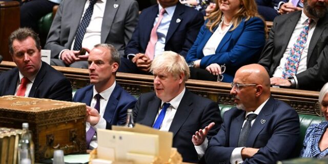 Βρετανία: Μπλόκο της κυβέρνησης στην πρόταση δυσπιστίας των Εργατικών – Τι ζητά