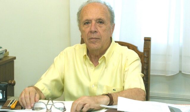 Πέθανε ο δημοσιογράφος Θεόδωρος Καρζής