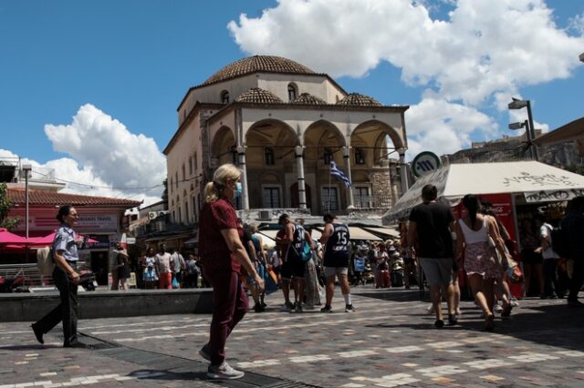 Καιρός: Ενισχυμένο μελτέμι και κανονικές θερμοκρασίες την Τρίτη