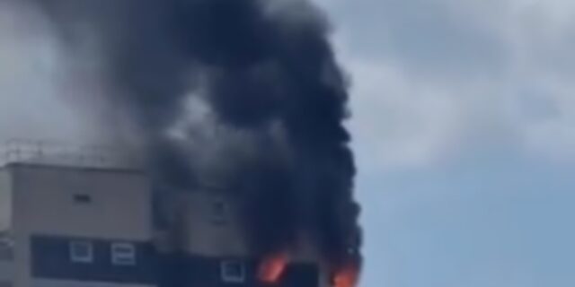 Βρετανία: Φωτιά σε 17ωροφο ουρανοξύστη στο Λονδίνο