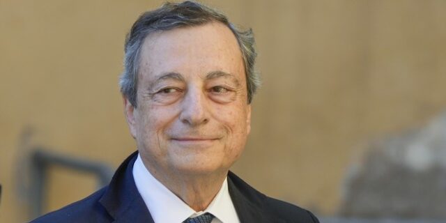 Ιταλία: Επιχειρηματικές ενώσεις και συνδικάτα ζητούν από τον Ντράγκι να μην παραιτηθεί