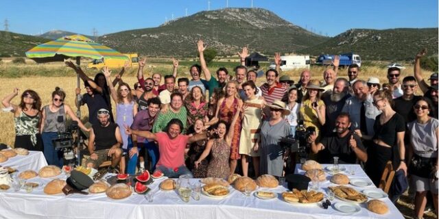 Άγριες Μέλισσες: Τέλος μετά από 3 χρόνια – Η ομαδική φωτογραφία και το έξαλλο πάρτι