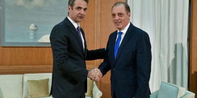 Θα γίνει ο Βελόπουλος η “μετεκλογική κηραλοιφή” του Μητσοτάκη;