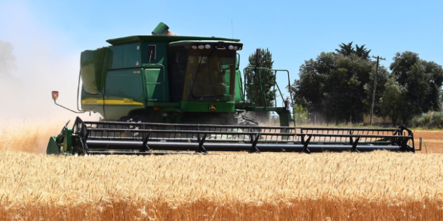 E-FARM: Ο ισχυρός “σύμμαχος” των Ελλήνων αγροτών έχει όνομα